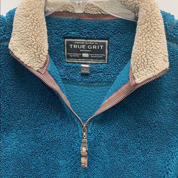 True Grit Sherpa Pullover - Picture 2 of 4